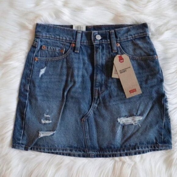 NEW Levis Dark Wash Mini Denim Skirt Size 25 High Rise Distressed - Picture 1 of 8
